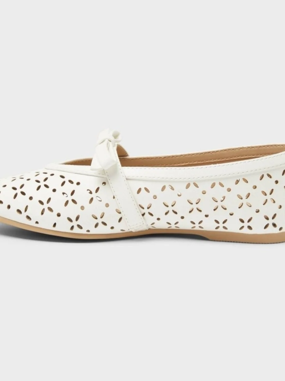 Classic White Mary Jane Ballet Flat with Bow Girls' Margo Laser Cut - Cat&Jack 5